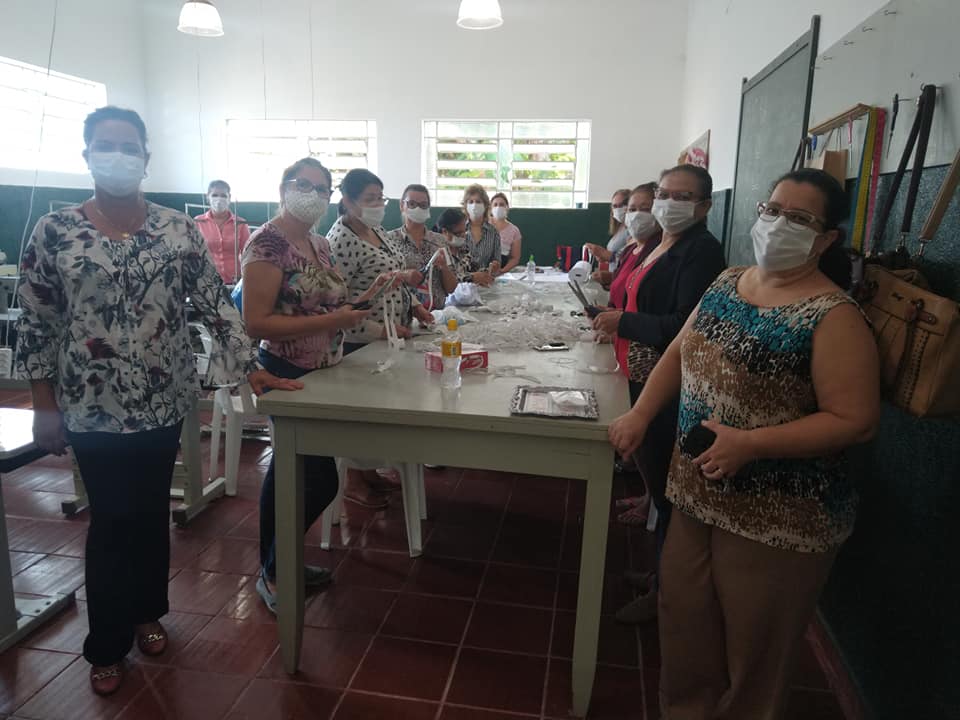FABRICAÇÃO DE MÁSCARAS PARA POPULAÇÃO